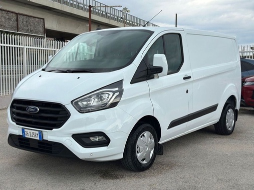 Ford Tourneo Custom 2022