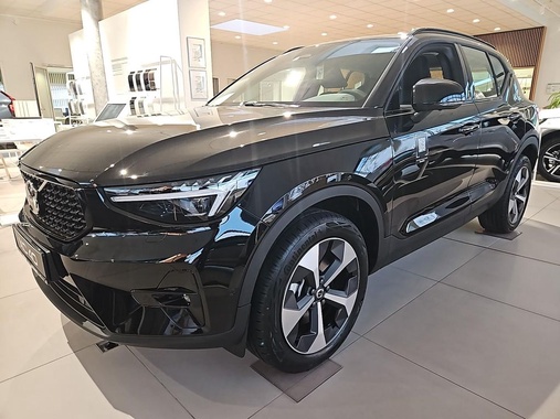 Volvo XC40 2026