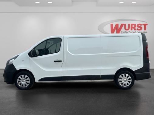 Nissan NV300 2022