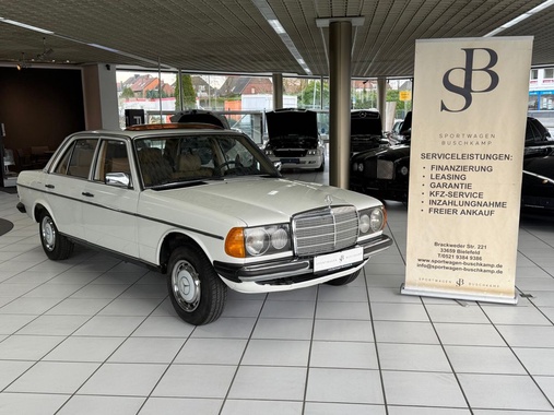 Mercedes-Benz 200 1981