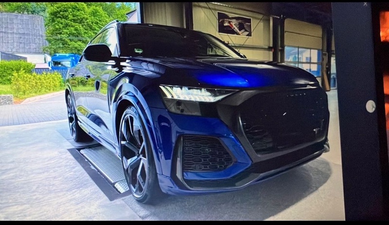 Audi RSQ8