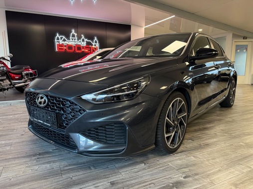 Hyundai i30 2021