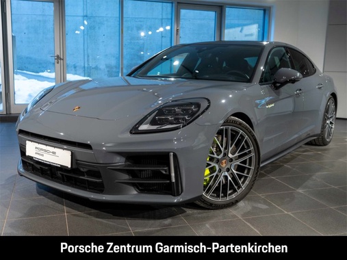 Porsche Panamera 2025