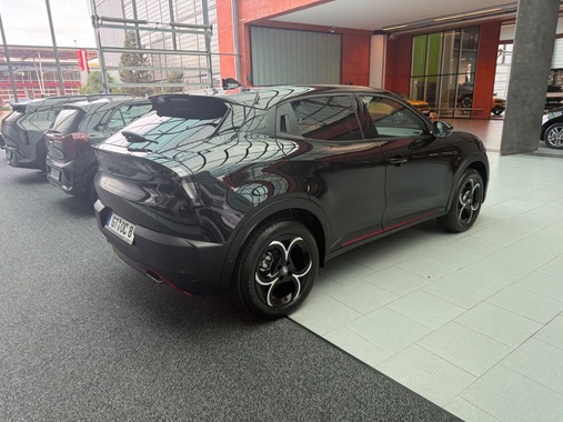 Alfa Romeo Junior 2025