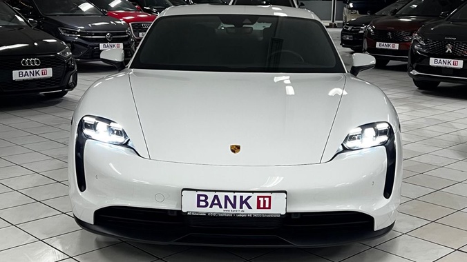 Porsche Taycan 2022