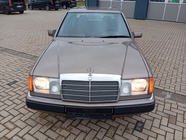 Mercedes-Benz 250 1990