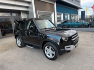 Land Rover Defender 2024