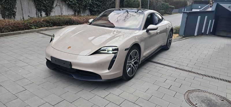 Porsche Taycan