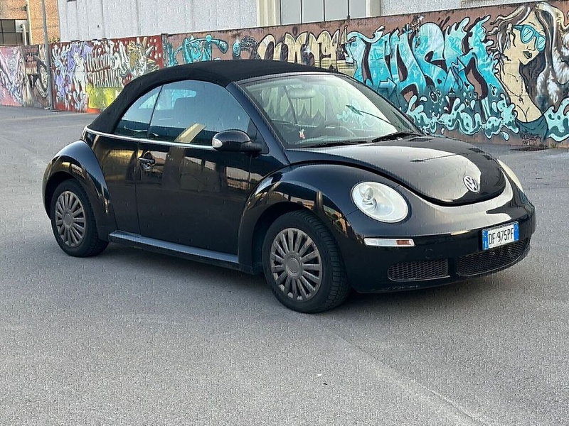 Volkswagen New Beetle
