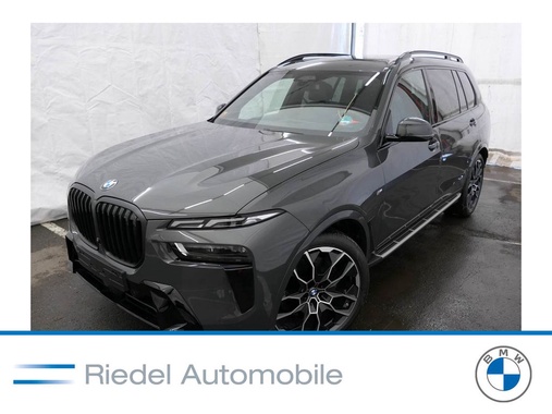 BMW X7 2025