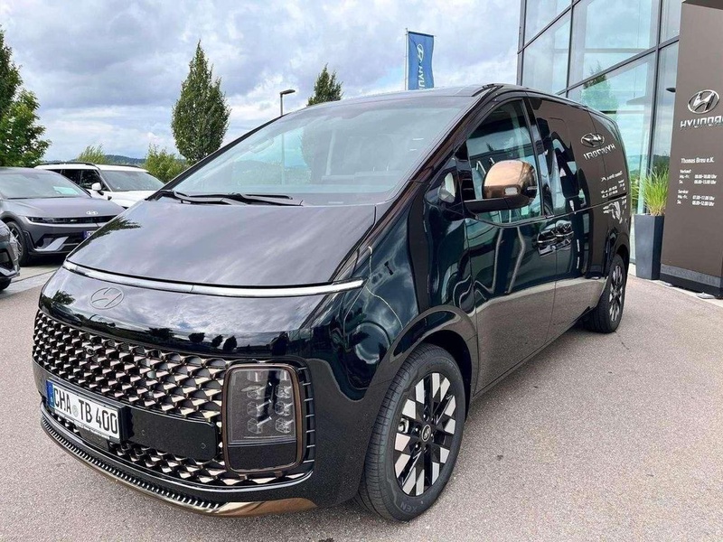 Hyundai Staria