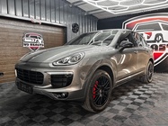 Porsche Cayenne 2016