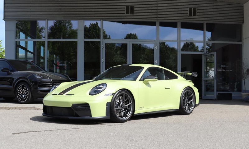 Porsche 992