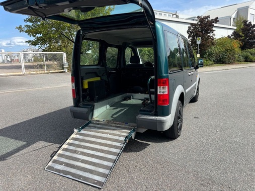 Ford Tourneo Connect 2004