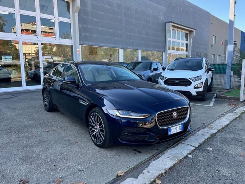 Jaguar XE