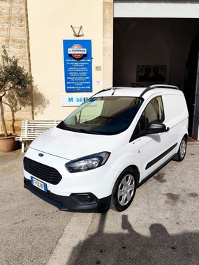 Ford Transit Courier 2018