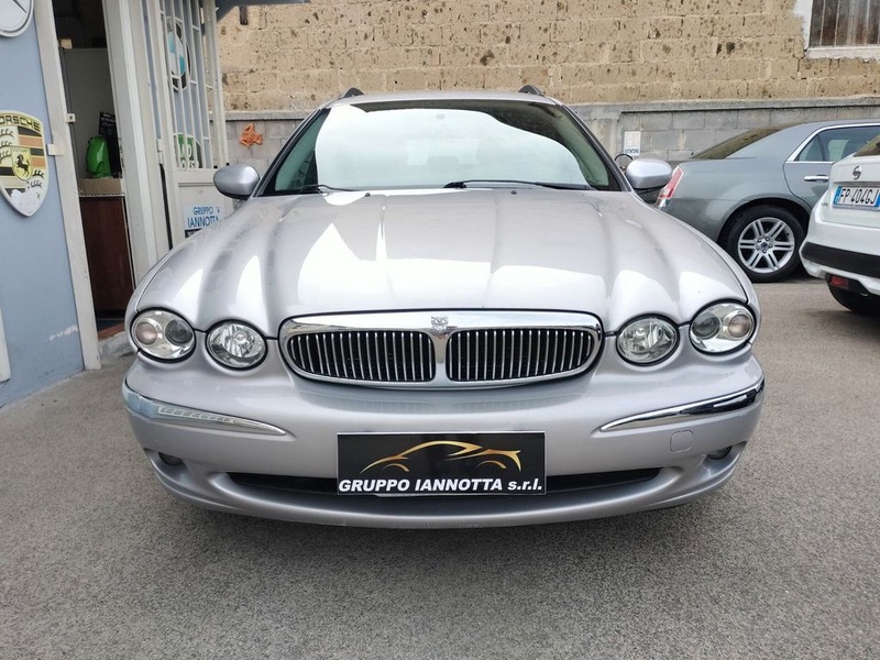 Jaguar X-TYPE