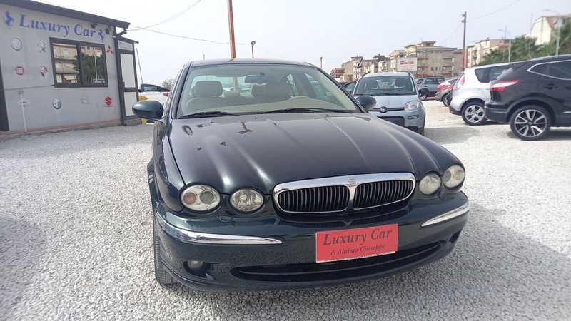 Jaguar X-TYPE