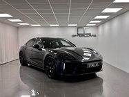 Porsche Panamera 2024