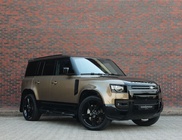 Land Rover Defender 2024