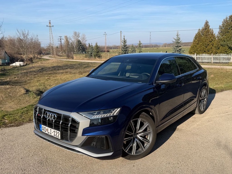 Audi SQ8