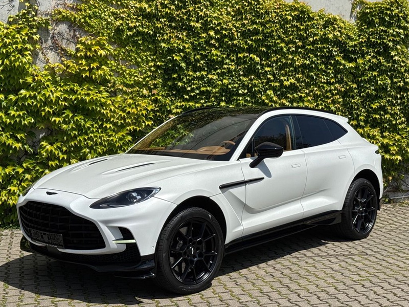 Aston Martin DBX
