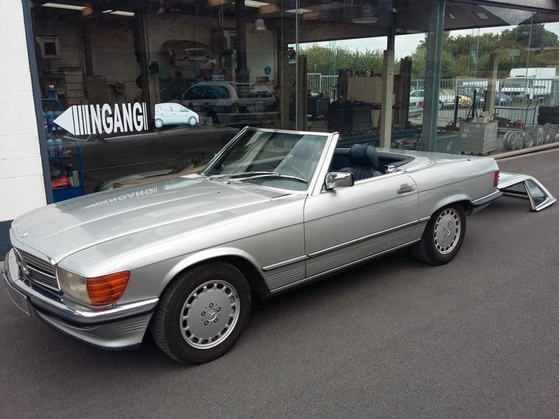 Mercedes-Benz 300