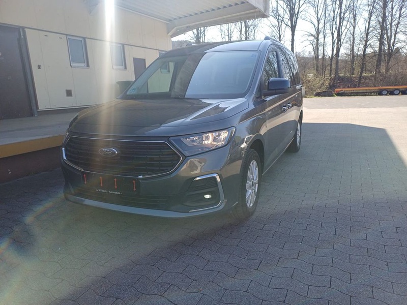 Ford Grand Tourneo