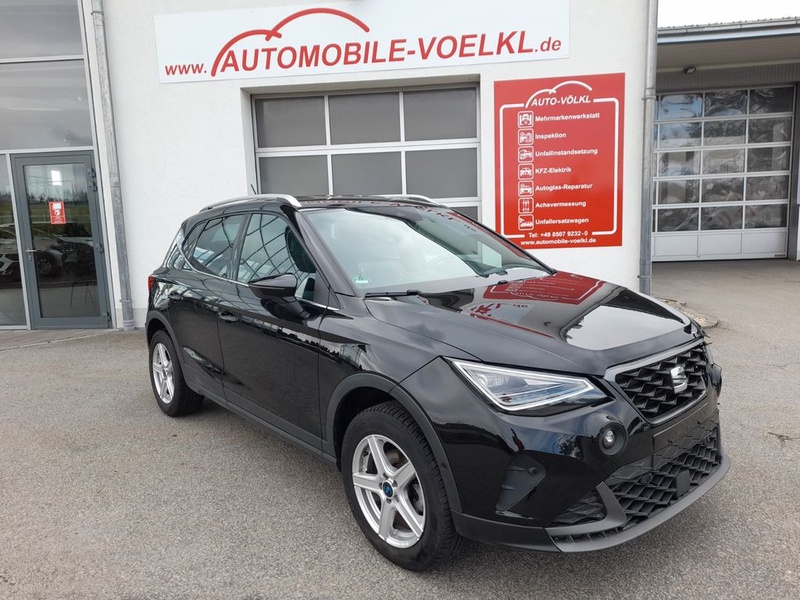Seat Arona