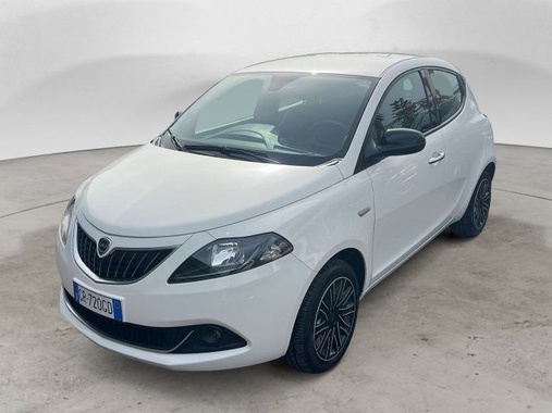 Lancia Ypsilon 2023