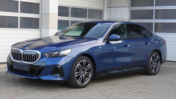 BMW i5 2025