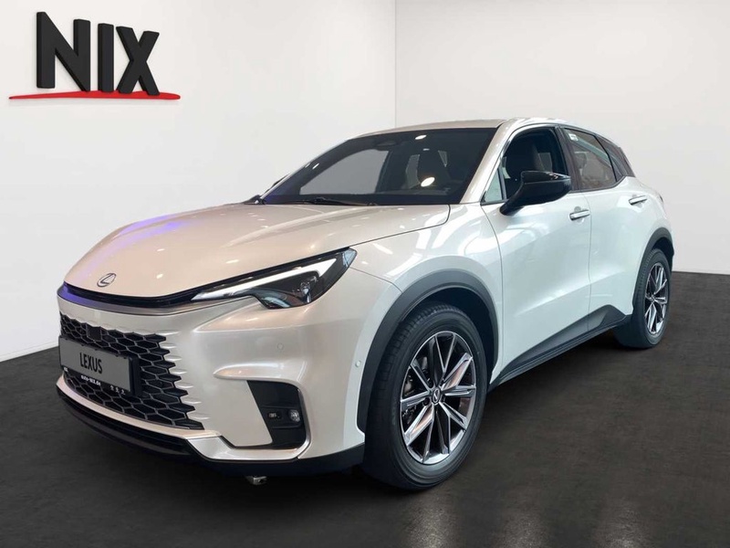 Lexus LBX