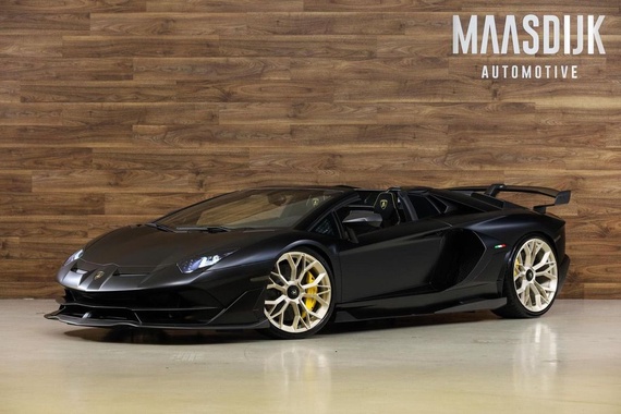 Lamborghini Aventador 2021