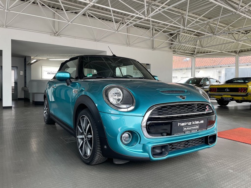 MINI Cabrio