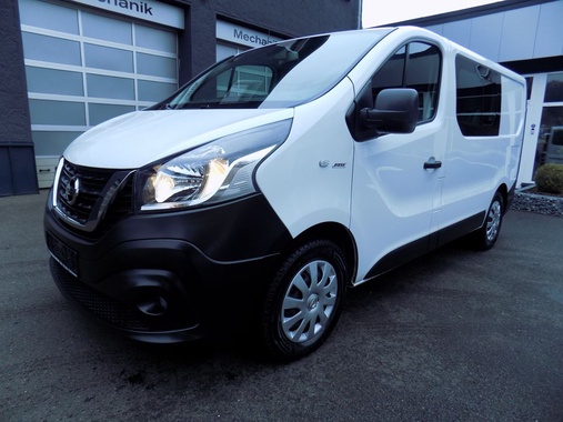 Nissan NV300 2021