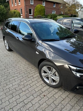 Opel Insignia 2021