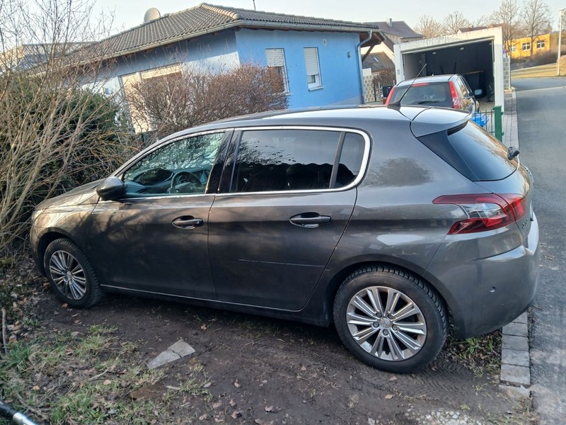 Peugeot 308