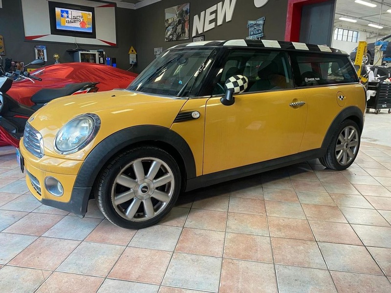 MINI Clubman
