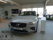 Volvo V60 2025