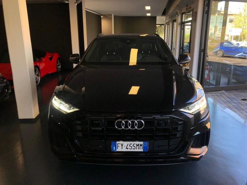 Audi Q8