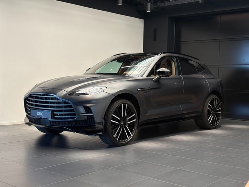 Aston Martin DBX 2023