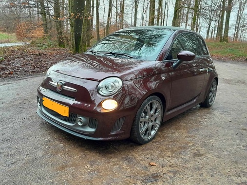 Abarth 695C 2012