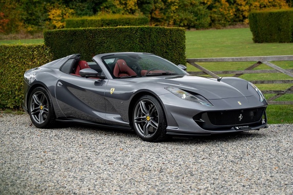 Ferrari 812 2021