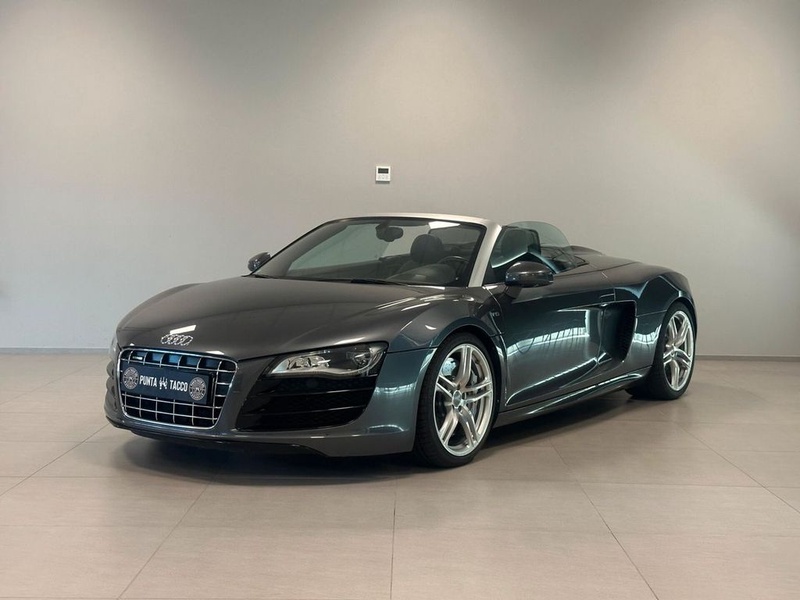 Audi R8