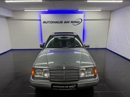 Mercedes-Benz 260 1990