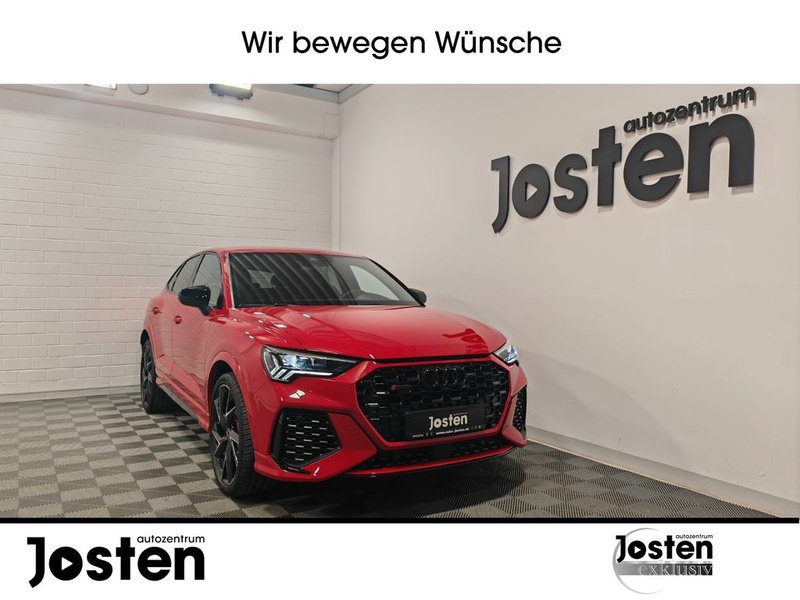 Audi RSQ3