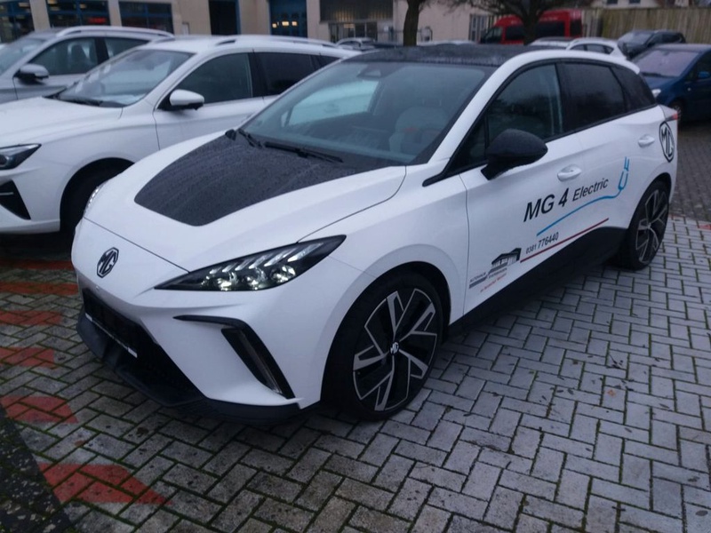 MG MG4