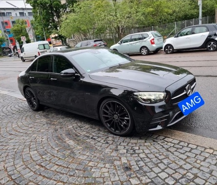 Mercedes-Benz E-Class 2023