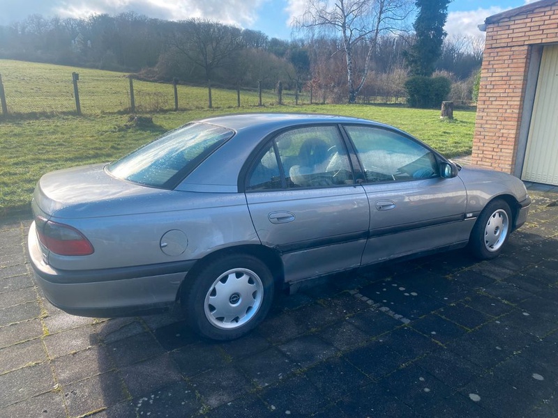 Opel Omega