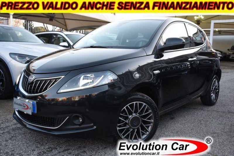 Lancia Ypsilon